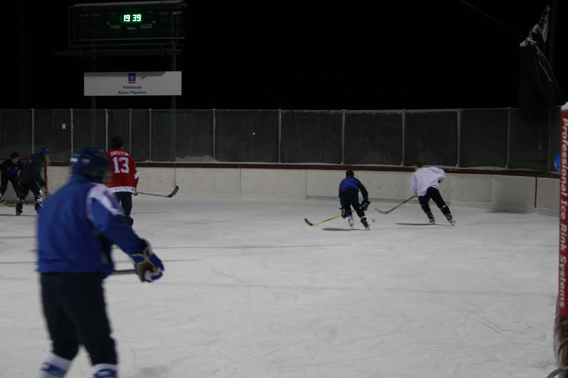 gal/Eishockeyspiel in Toblach/2008-02-02 SVR Eishockey 083.jpg